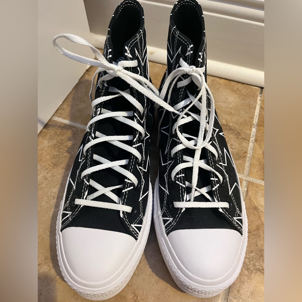 limited edition billie eilish high top converse 
women’s size 9 - Picture 4 of 7